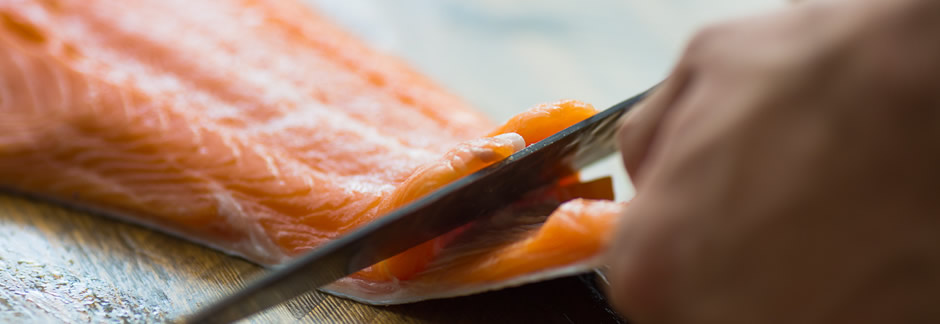 salmon filleting